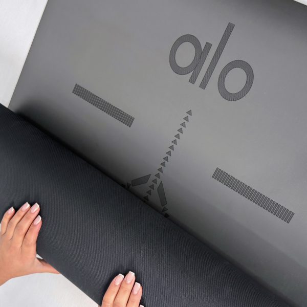 مت برند alo طوسی