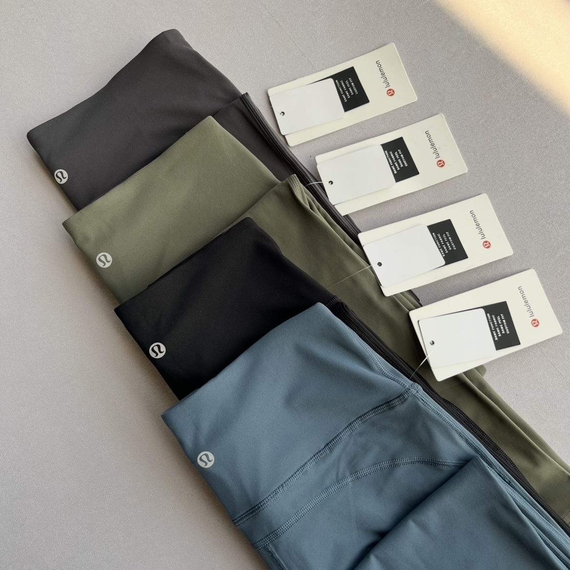 بوت کات اورجینال lululemon بوت کات اورجینال lululemon